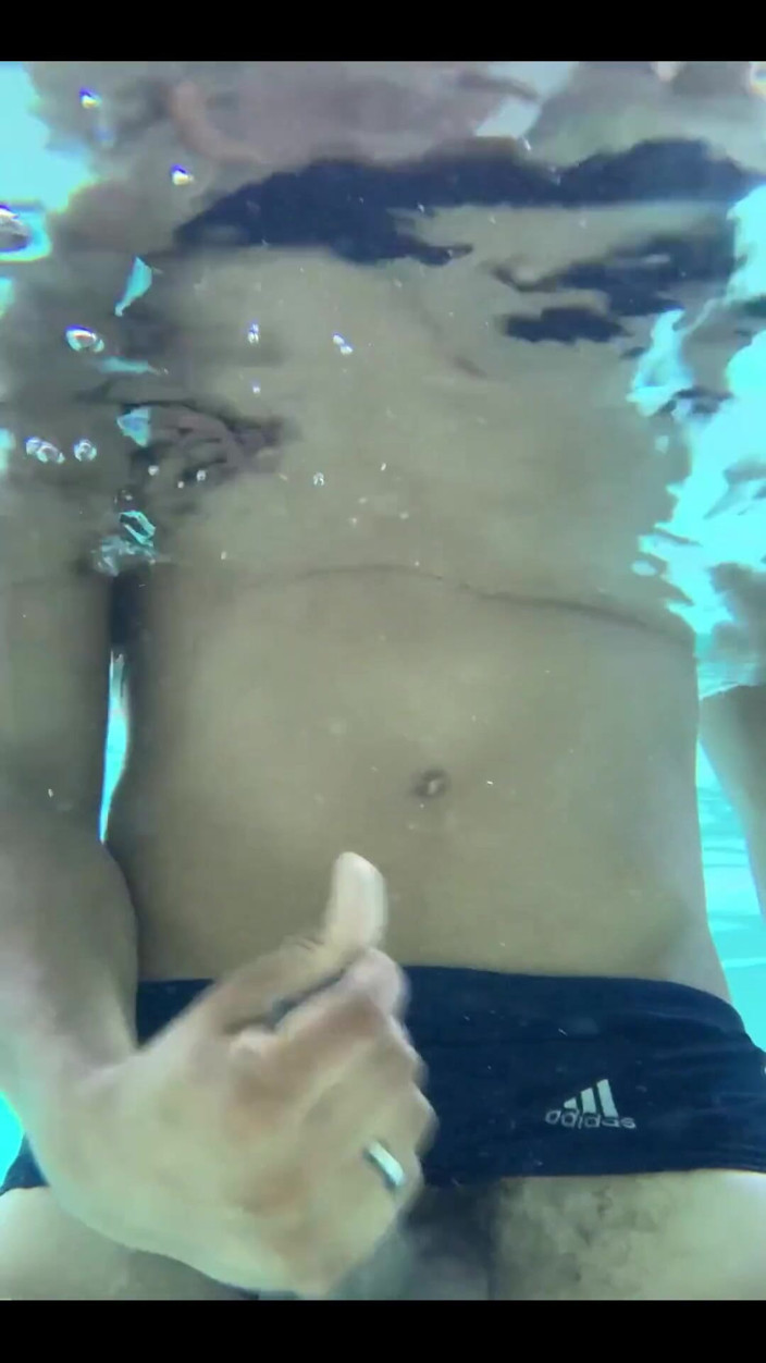 Pedro Surf: Spermashot under vattnet