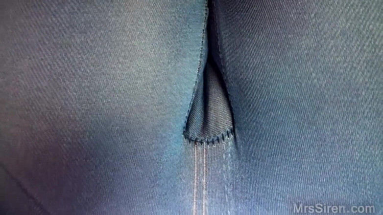 Siren XXX Studios: Casado phat culo chorros en jeans