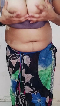 Bhabhi bittet ihren ehemann, bei Devar Pornosucht zu helfen
