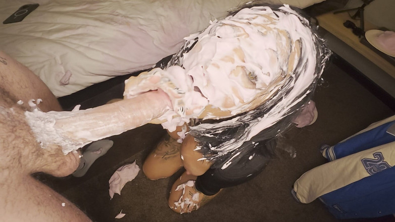 Mr LDN Lad: Britische Schlampe Wam Angepisst Und Gefickt!