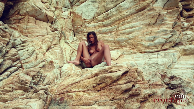 Eroutique: Candice luca - 岩石上的性爱