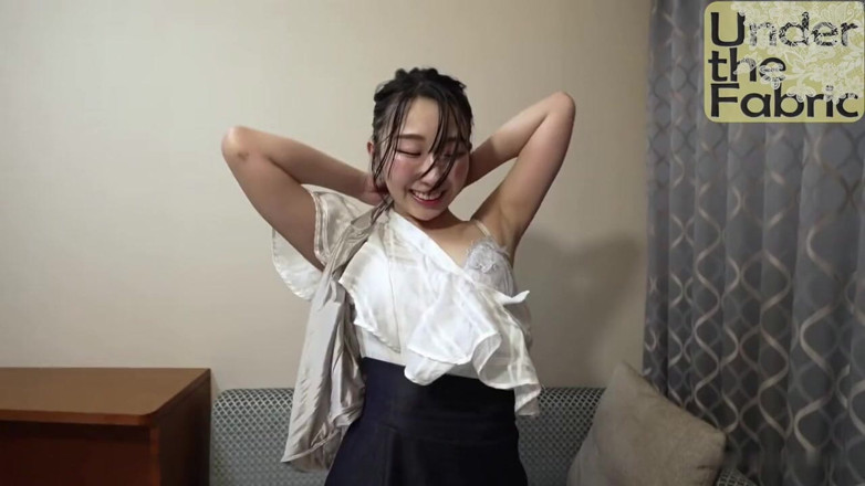 Cheaters Japan: Heat Sheer Leotard Menjadi Rupa Berubah Pada Kecantikan Biasa itu