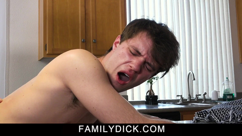 Say Uncle: Muscled bear Stepdaddy having a morning quickie with stepson