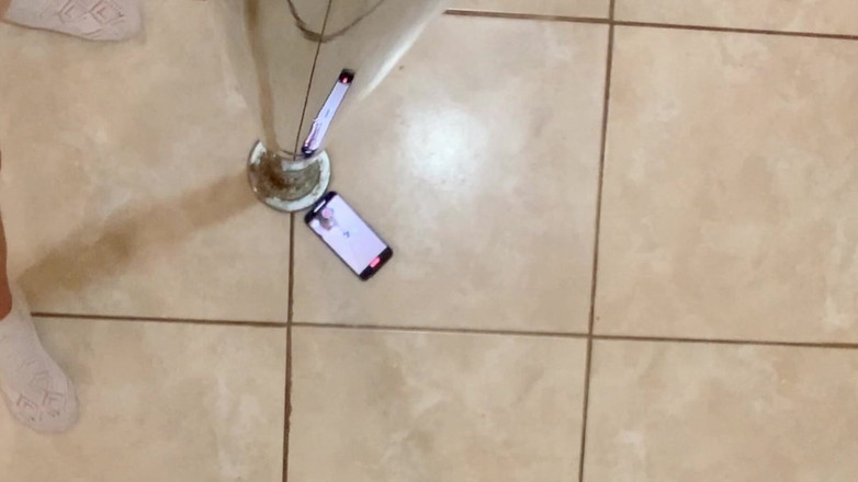 Caribbean Couple: Tüp dansçısı