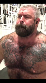 Pumped up Muscle Stepdaddy