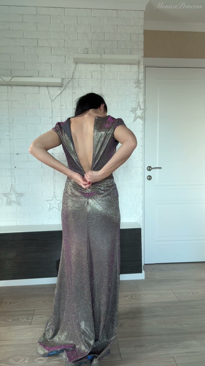 Princess Monica: Prueba de atuendos en modelado, paja, aceite en el cuerpo,...