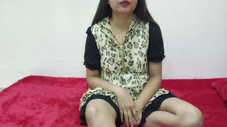 Saarabhabhi6: Tatăl vitreg Indian desi se fute dur cu fiica vitregă...