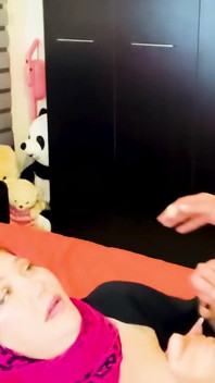 Arabská dívka se svým nevlastním bratrem