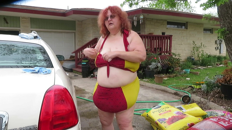 BBW nurse Vicki adventures with friends: BBW car wash more flashing nurse VICKI BBW big as...