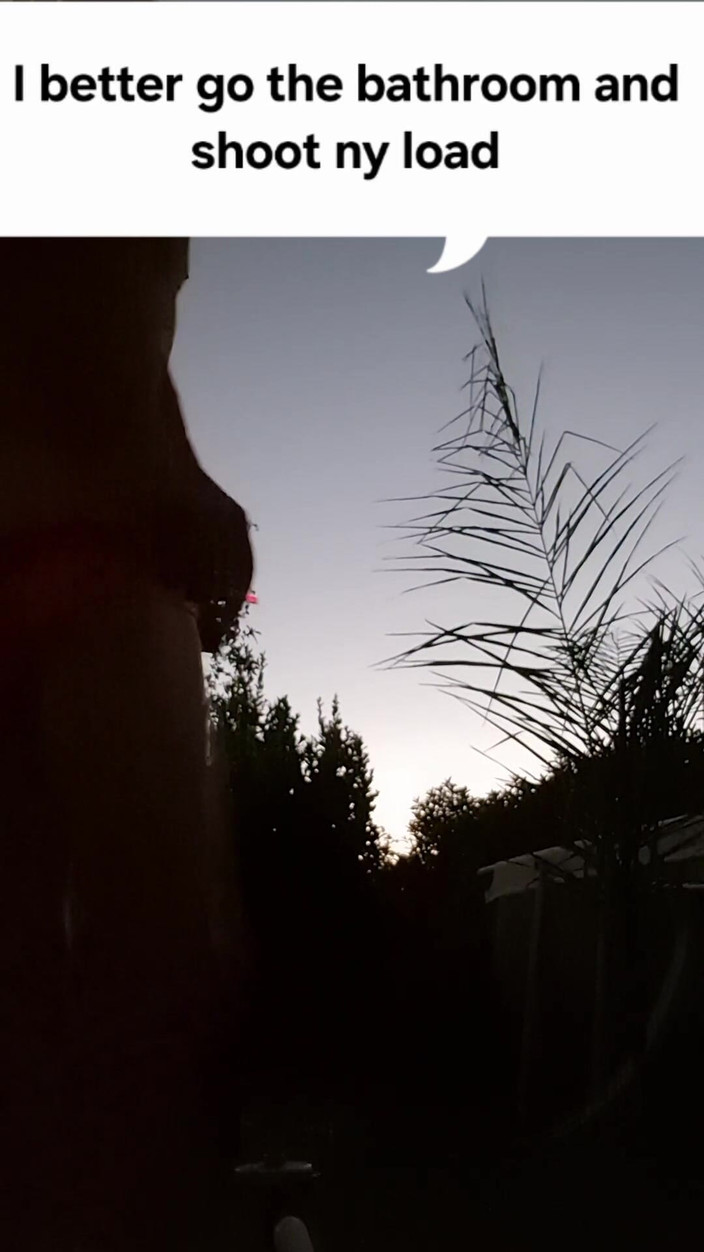 Rafael Torreano: Turuncu külotumda azıyor ve karnıma boşalmayla mastürbasyon yapıyor