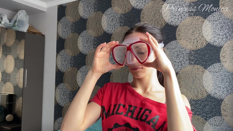 Princess Monica: Tauchmaske fetisch