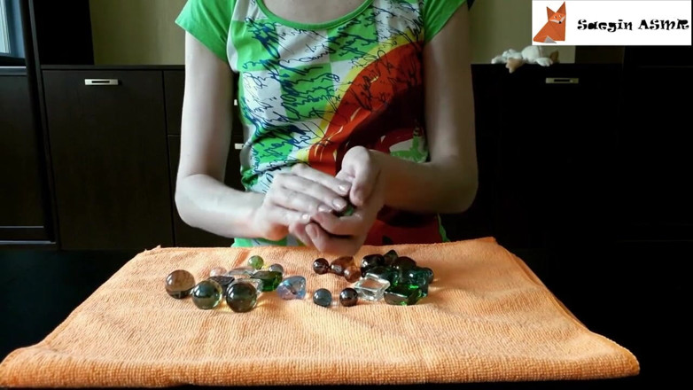 Saegin: 2[ASMR] ガラスのビー玉と小石(しゃべらない)