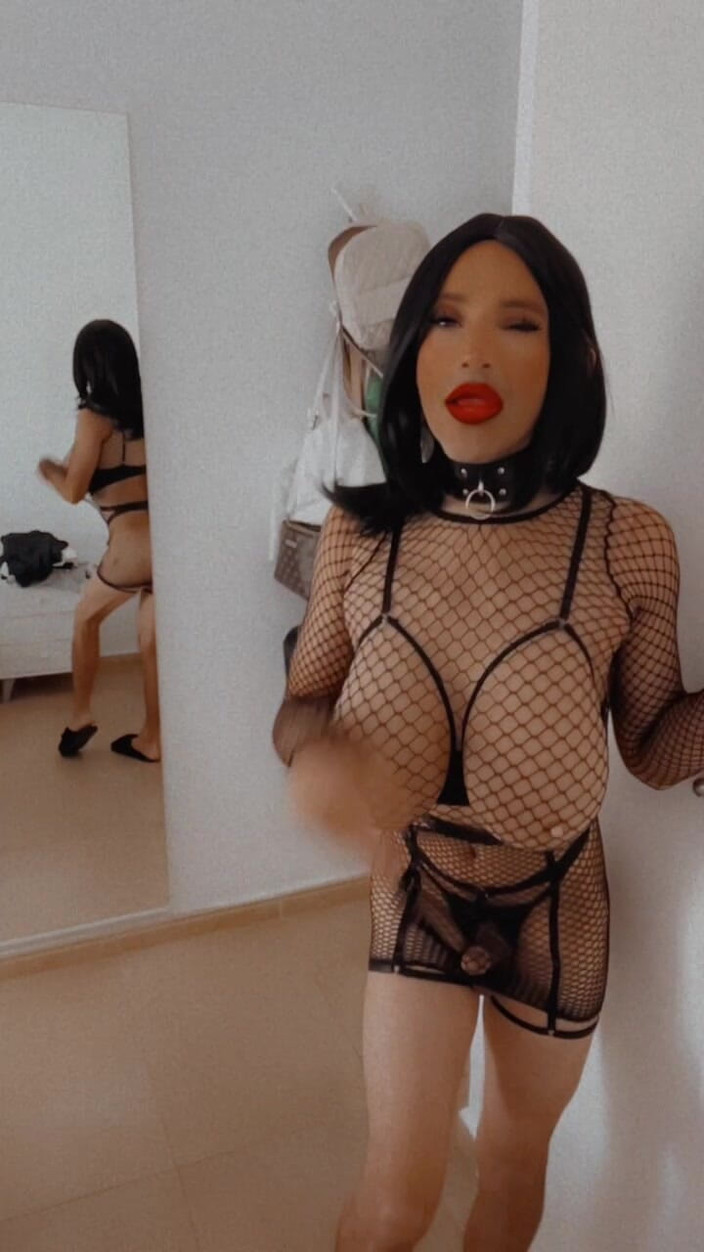 Sissy Slut Brianna: Arăt inocent, dar ar trebui să-mi vezi gândurile