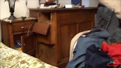Vere Casalinghe Italia.: Hungry cock tamer fucks while sucking two full ones
