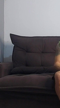 Sesso rischioso con il migliore amico di mio marito