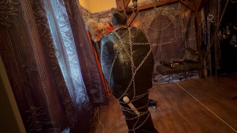 Aaexperiencesltd: Заключна частина:- доміна сатана &amp; мішок людина в ланцюгах і палети обгортають