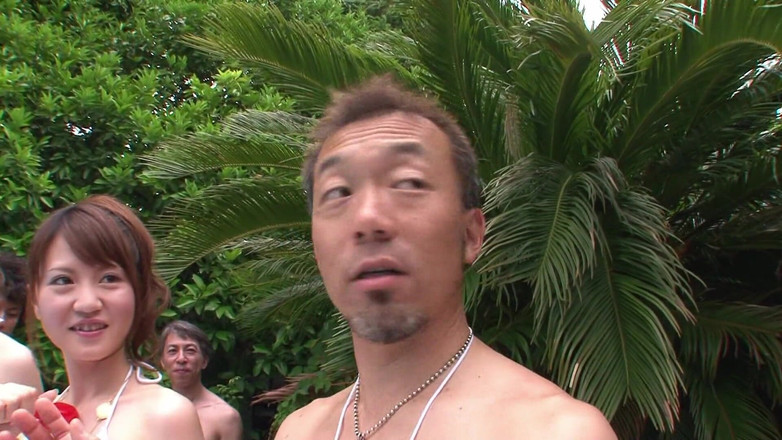 Slamming Asian Orgies: Aziatische meisjes willen buitenshuis wat heet spul