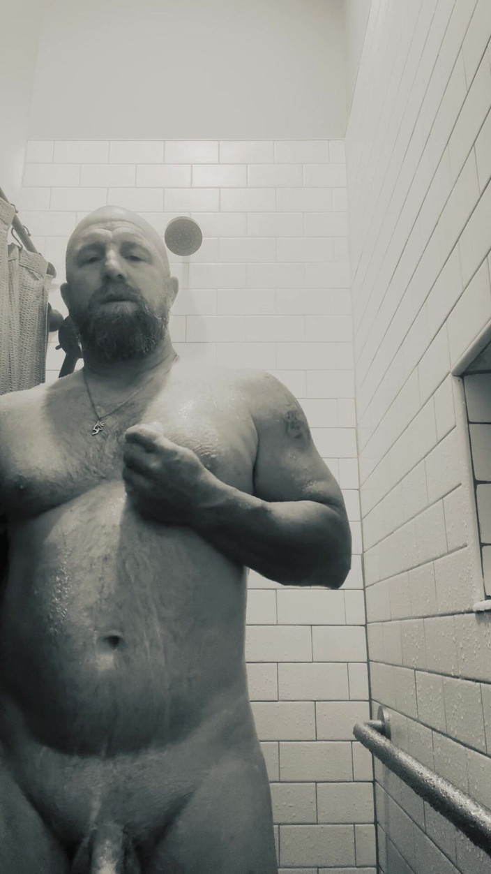 Texas_red: Shower Play