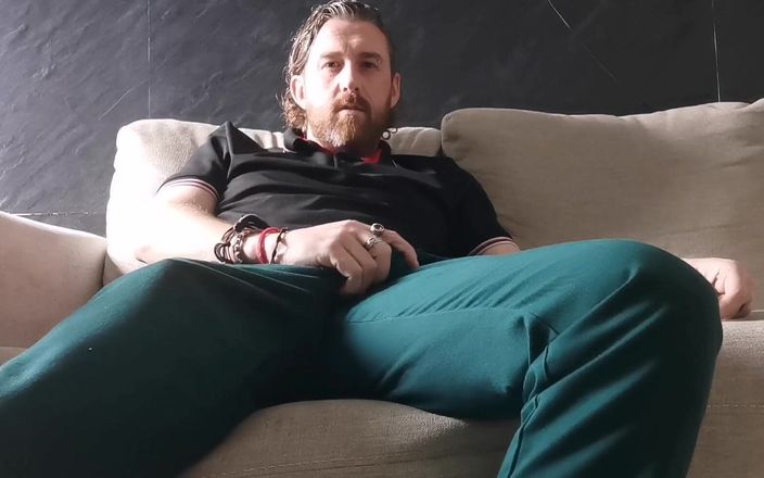 Dirty Talking Guy: Uyarı: aşırı edepsiz konuşma