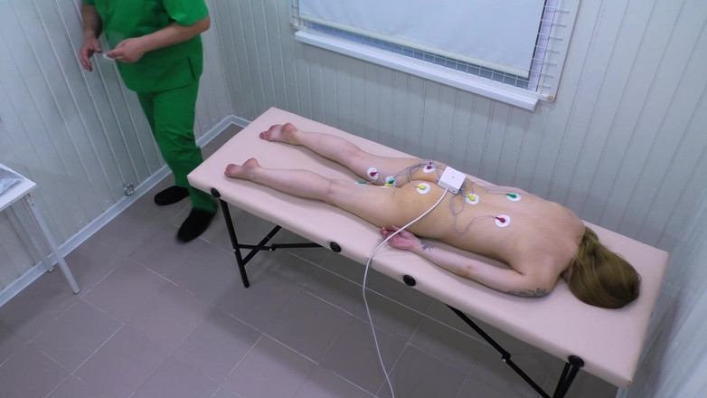 Cruel World: Garip doktor bölüm 1