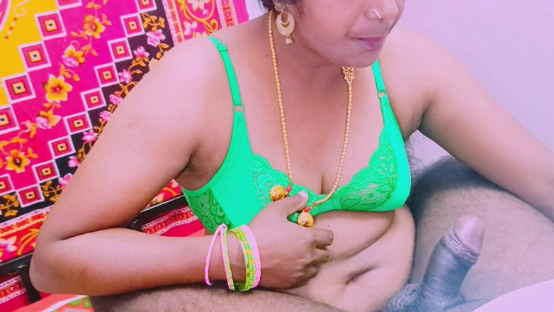 Telugu honey lips: Лучший хардкорный трах тетушки дези деревни с минетом