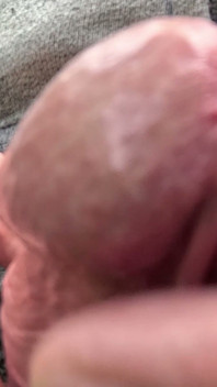 Großer schwanz nahaufnahme draußen pissen, masturbieren, cumming, talk dirty - rockardglans 214