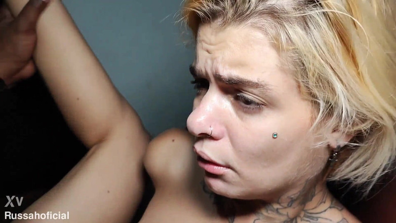 Russah: – Oynama, beni yiyeceksin, seni p*ç.