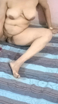 Sayra Making a Strong Display of Her Hot Ass and Pussy