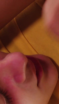 Danny houdt van sperma van zijn eigen verse jongen