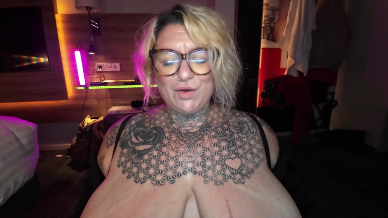 Mr LDN Lad: Riesige Titten-bbw-schlampe Mit Sperma Gespritzt!