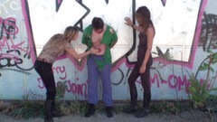 Femdom Austria: Tritt die armen Trampel