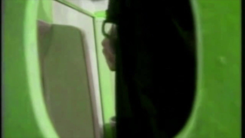 Gaybareback: Suck straight in toilet glory holes