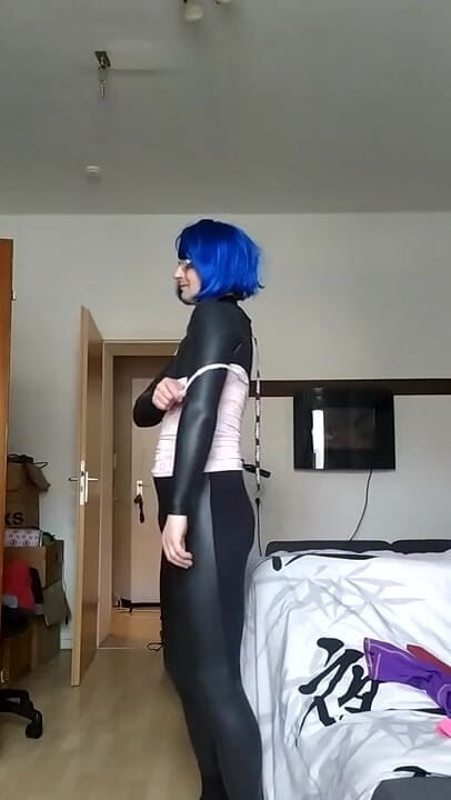 Olisa: Try on with neo