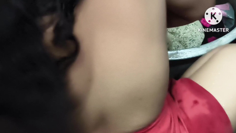 Anita yadav: Bhabhi Ji อาบน้ําในเครื่องใช้เครื่องใช้ขนาดเล็กเหมือนสาวตัวเล็ก