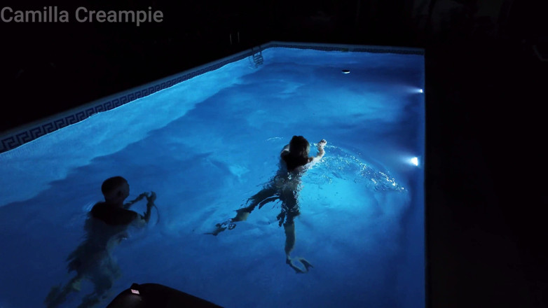 Camilla Creampie: Night Time Fucking and Creampie in the Pool