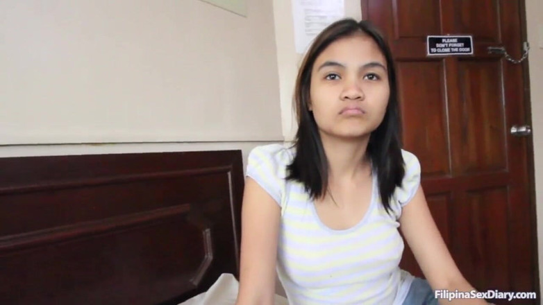 Sex Diary: Tiny Pinay filled up with cum bubbles