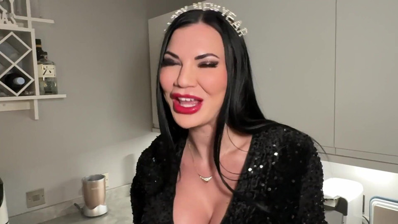 Jasmine Jae: Slutty Aunty Nye Fuck