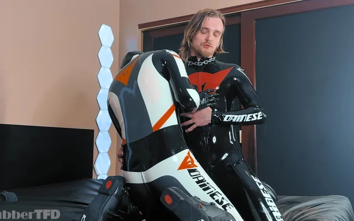 RubberTFD: Rubber Biker Sesh