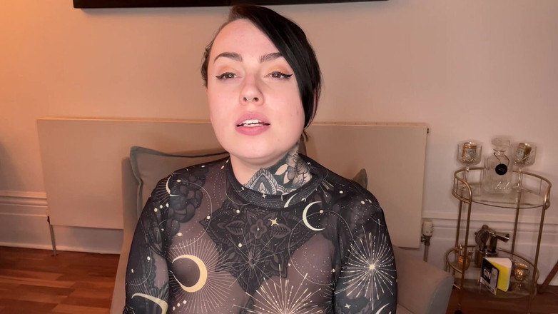 Miss Valentina: Lavando meu banheiro humano