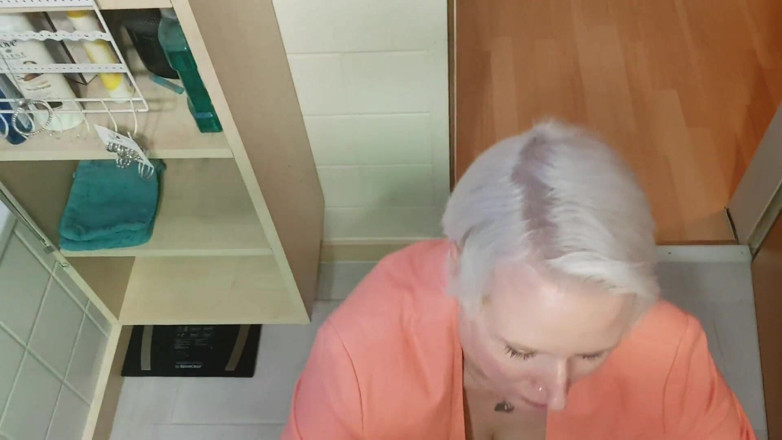 UserBitch1: CFNM Blowjob and Cum Swallowing