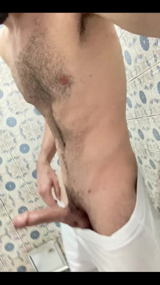 Alexxxl Ferrari: Bath Time