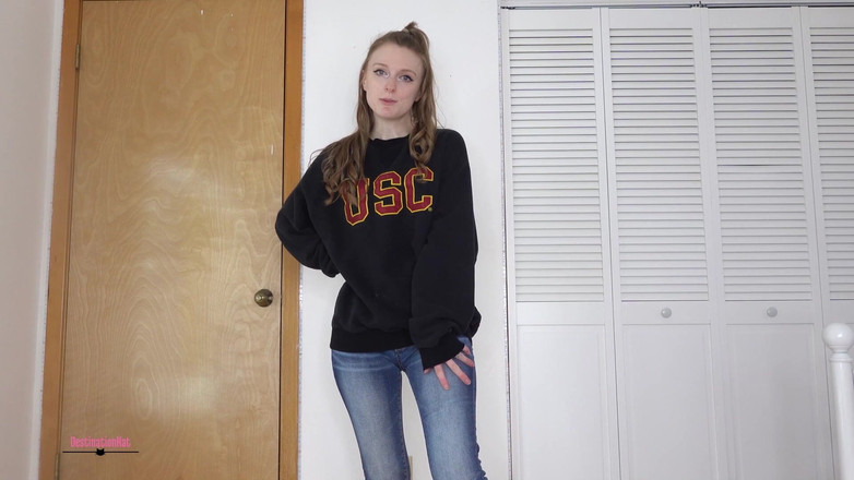 Destination Kat: Rekan kerja bugil