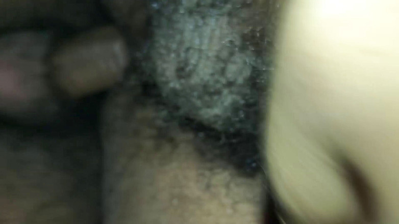 Couple 2 Black: 비디오 086 카메라가 잘 캡처되지 않을 때 그냥 슬프다