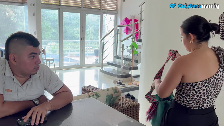 Roxxan: Ả điếm không chung thủy đụ cái đầu tiên phát triển