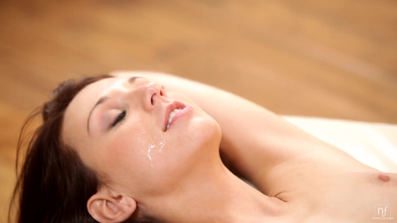 Nubile Films: Tease Me - S1:e7