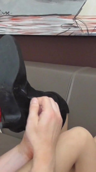 Aggressiv Sock Smelling