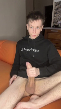 Shower Solo Has 18yo Moaning While Milking Dry