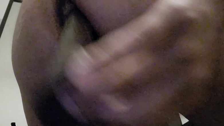 Damian Milk studio: 내 큰 딜도로 가지고 놀고 있어