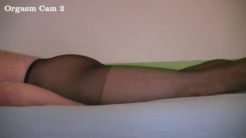 Mark Hannes: Black Pantyhose Hump Masturbation