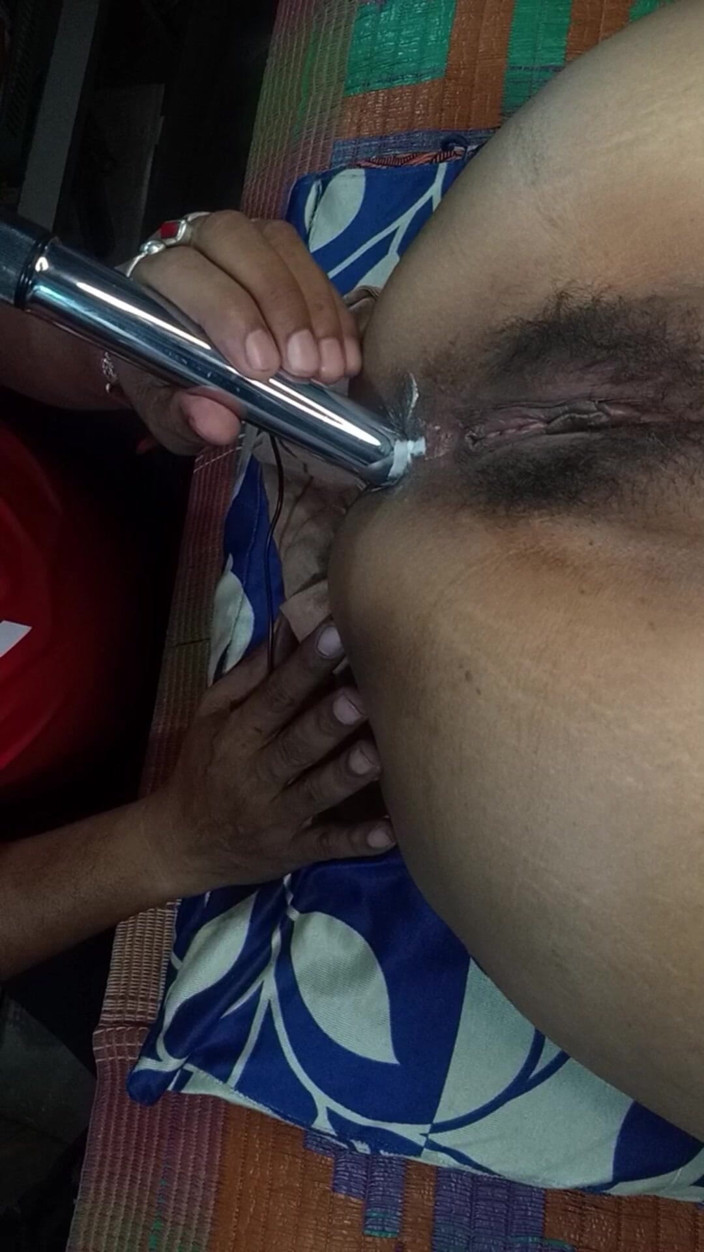 Real Couple 203: Probeer een anale plug, vibrator en zijn tong in het...